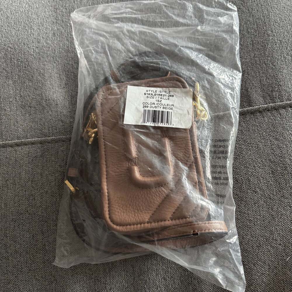 Marc Jacobs Leather Crossbody Bag - Picture 2 of 9